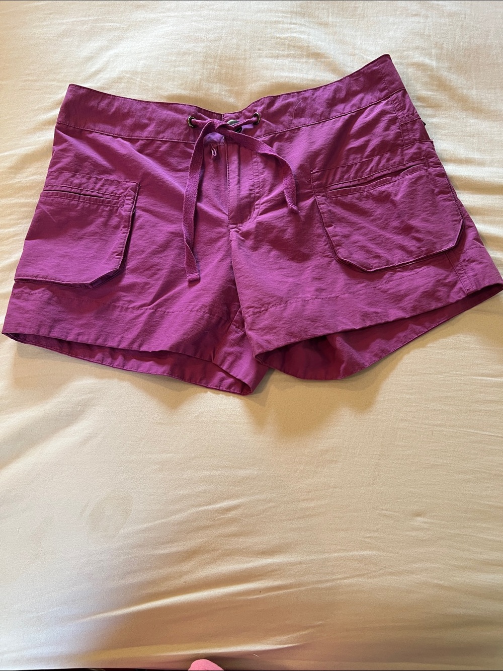 Women's Drawstring Utility Shorts, 2 front/lower pockets, 1 back zippered pocket